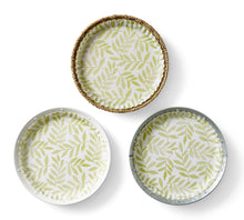 Load image into Gallery viewer, 12"x12 Plate Liners- "Mom's Garden" preformed plate liners PKG/40