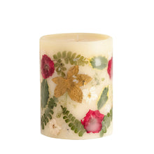Load image into Gallery viewer, Red Currant & Cranberry Medium Botanical Candle