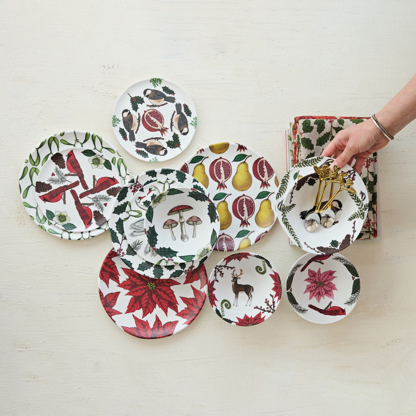 Melamine Plate w- Seasonal Botanicals