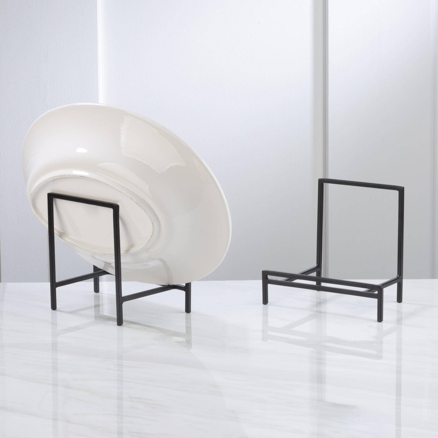 Straight Edge Platter and Bowl Stands: Black / Short Bowl Stand