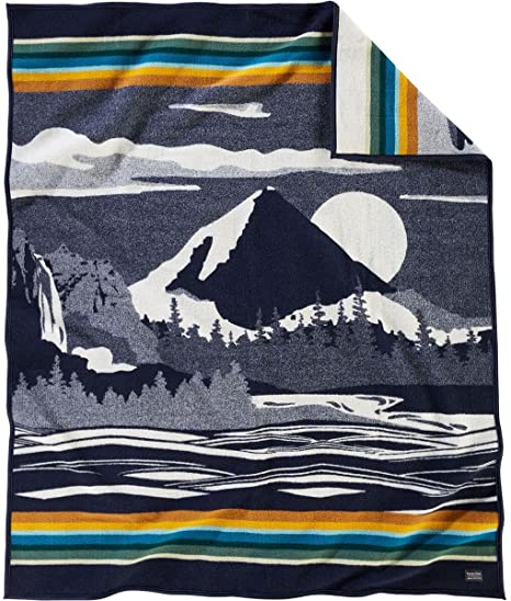 Pacific Wonderland Blanket