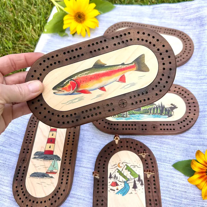 Deluxe Wildlife Mini Cribbage Board with Custom Pegs