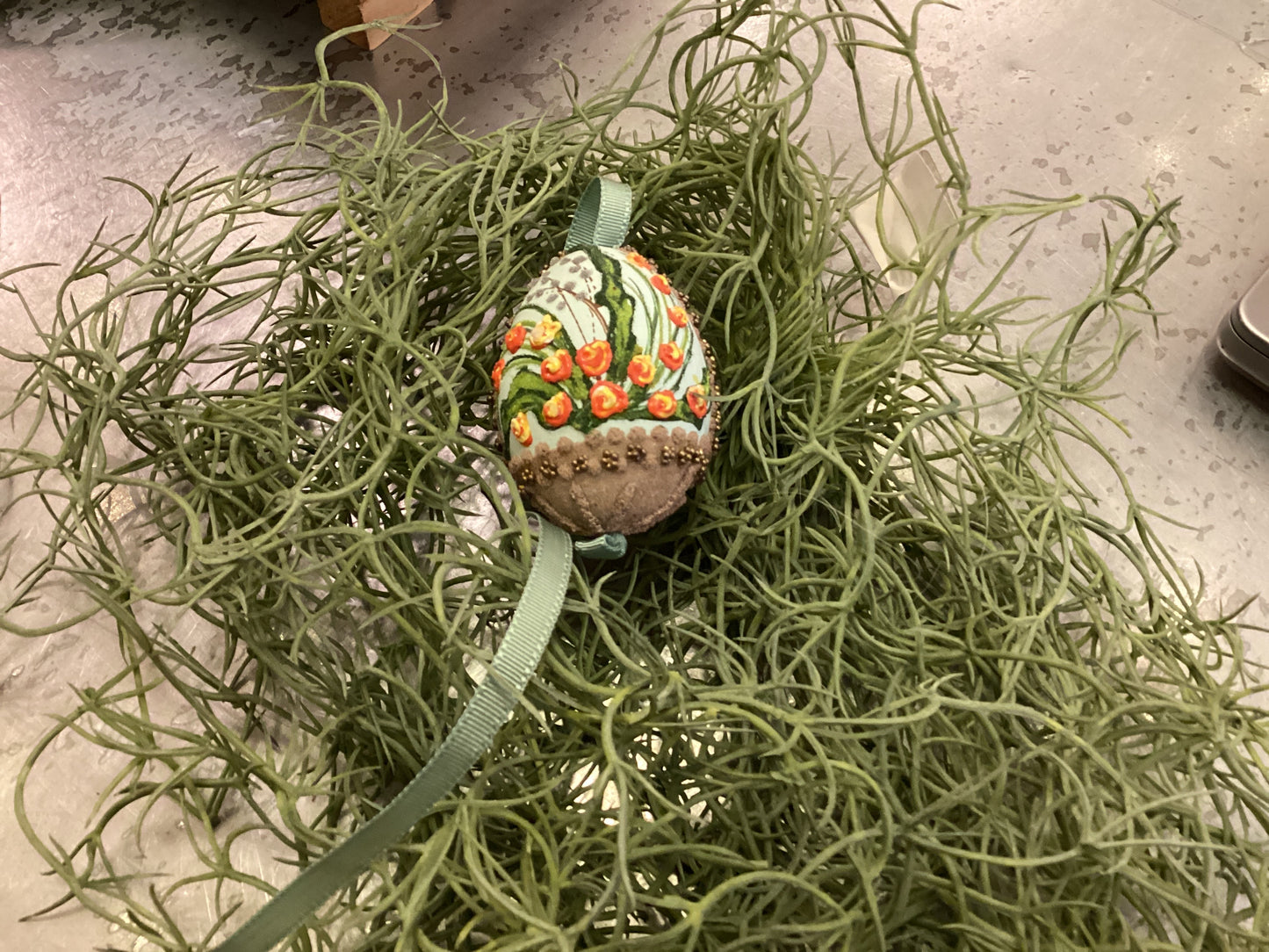 5904 Easter Egg