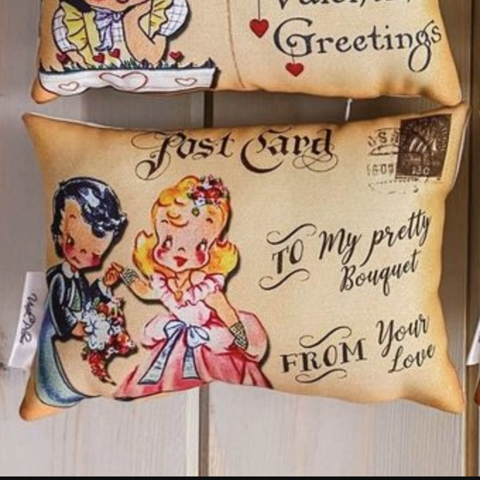7x11" Vintage Postcard Valentine Pillow