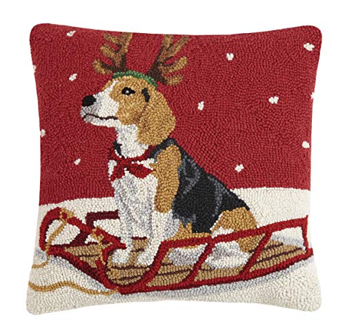 18" x 18" Beagle on a Sleigh Pillow