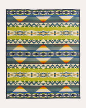 Load image into Gallery viewer, Creekside Unnapped Robe 64x80
