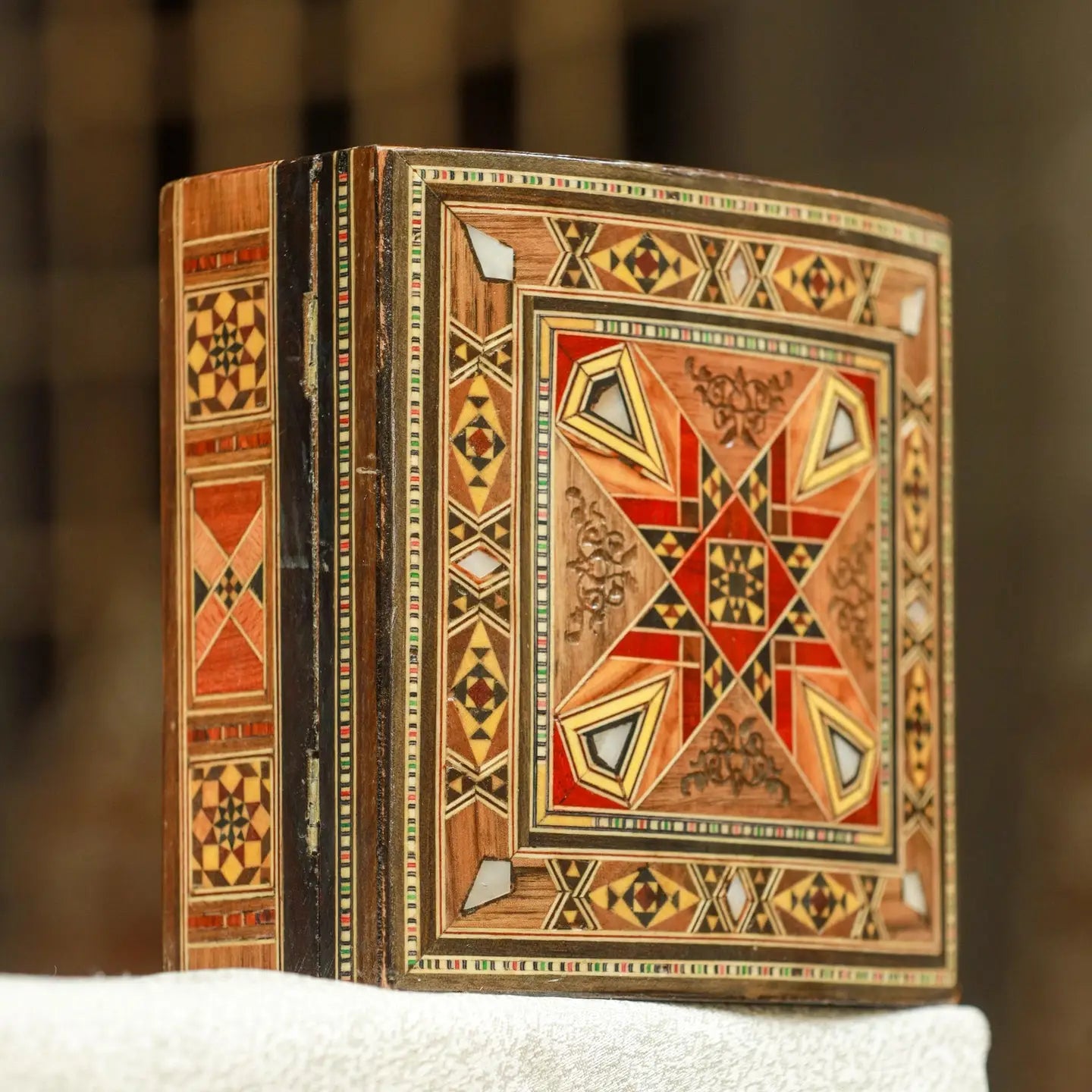 5.9" Vintage Elegant Wooden Mosaic Jewelry Box