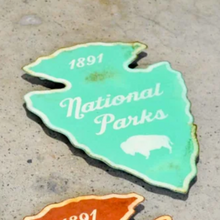 Load image into Gallery viewer, National Park Arrowhead Sign, Metal
