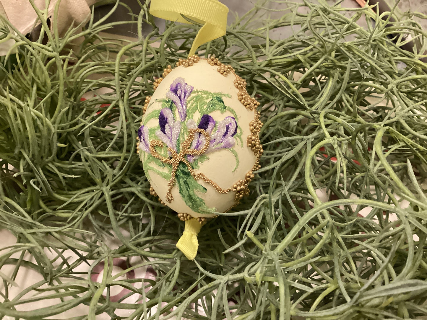 5805 Easter Egg