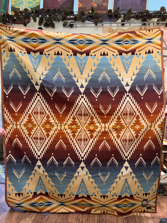 Jacquard Unnapped Robe - Helena Ridge, 64x80
