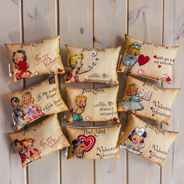 7x11" Vintage Postcard Valentine Pillow