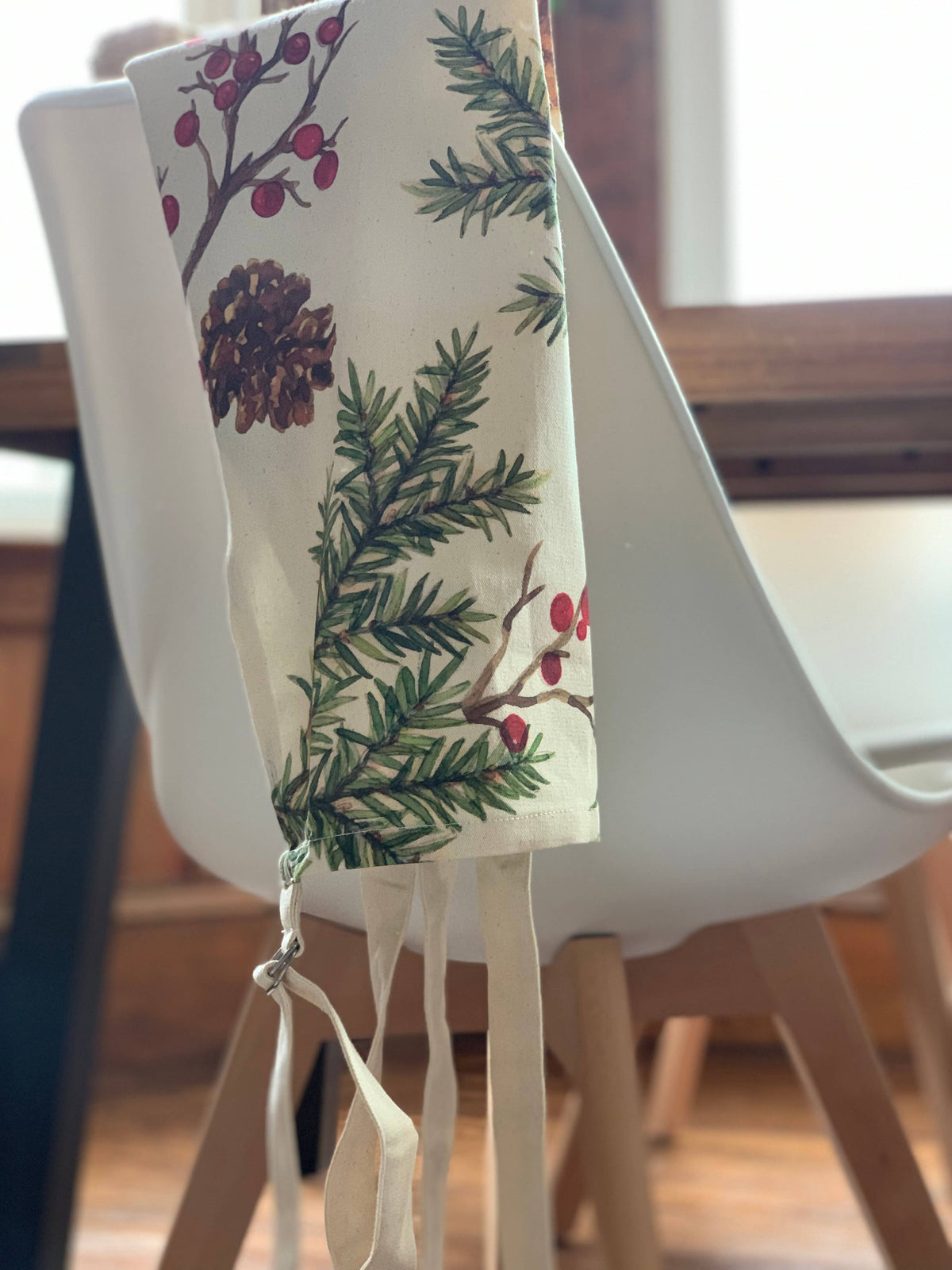 Berries & Pine Apron - Sally Eckman Roberts