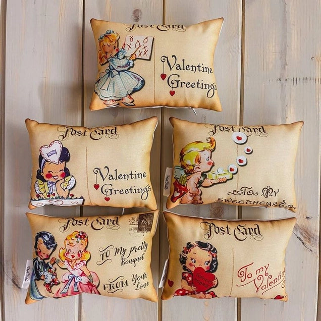 7x11" Vintage Postcard Valentine Pillow