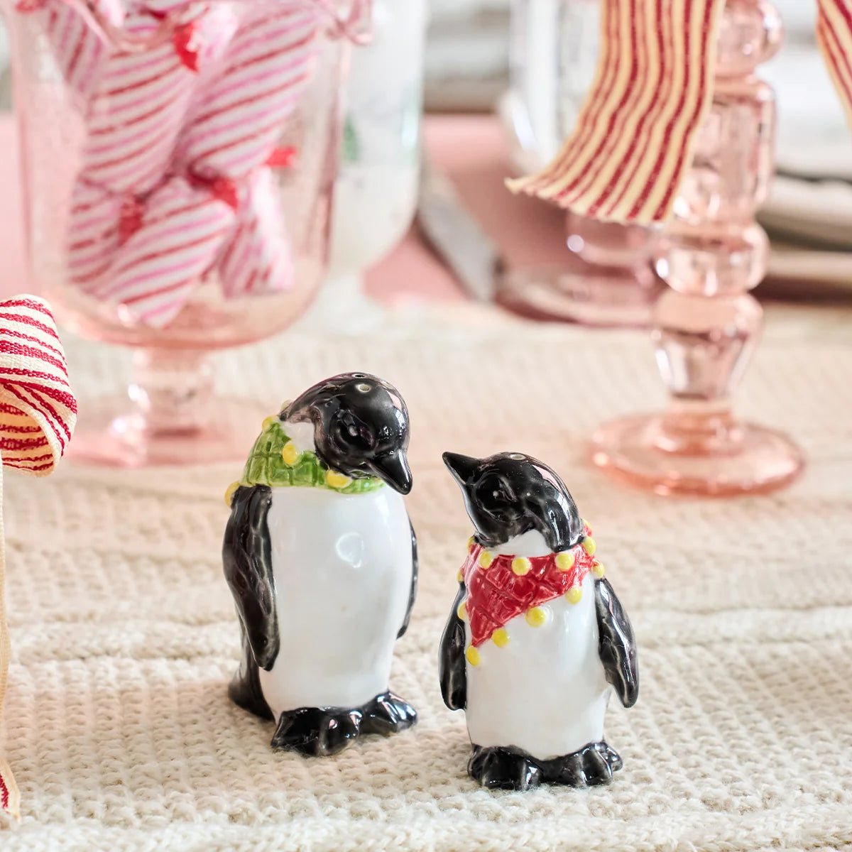 Clever Creatures  Penguin Salt and Pepper Shakers Set/2pc